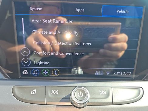 Used 2020 Chevrolet Blazer LT image 29