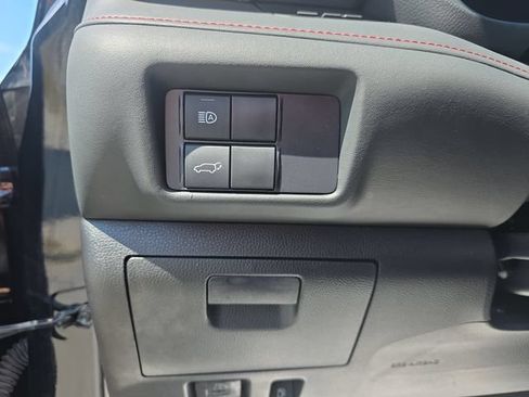 Used 2021 Toyota Highlander XSE FWD image 26