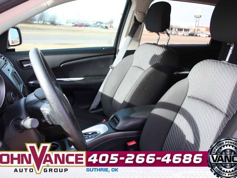 Used 2020 Dodge Journey SE w/ Blacktop Package image 22