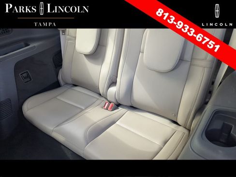Used 2022 Lincoln Aviator Reserve w/ Elements Package Plus RWD image 16