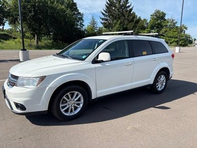 Used 2017 Dodge Journey SXT w/ Comfort/Convenience Group