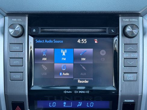 Used 2015 Toyota Tundra Limited w/ Limited Premium Package image 25