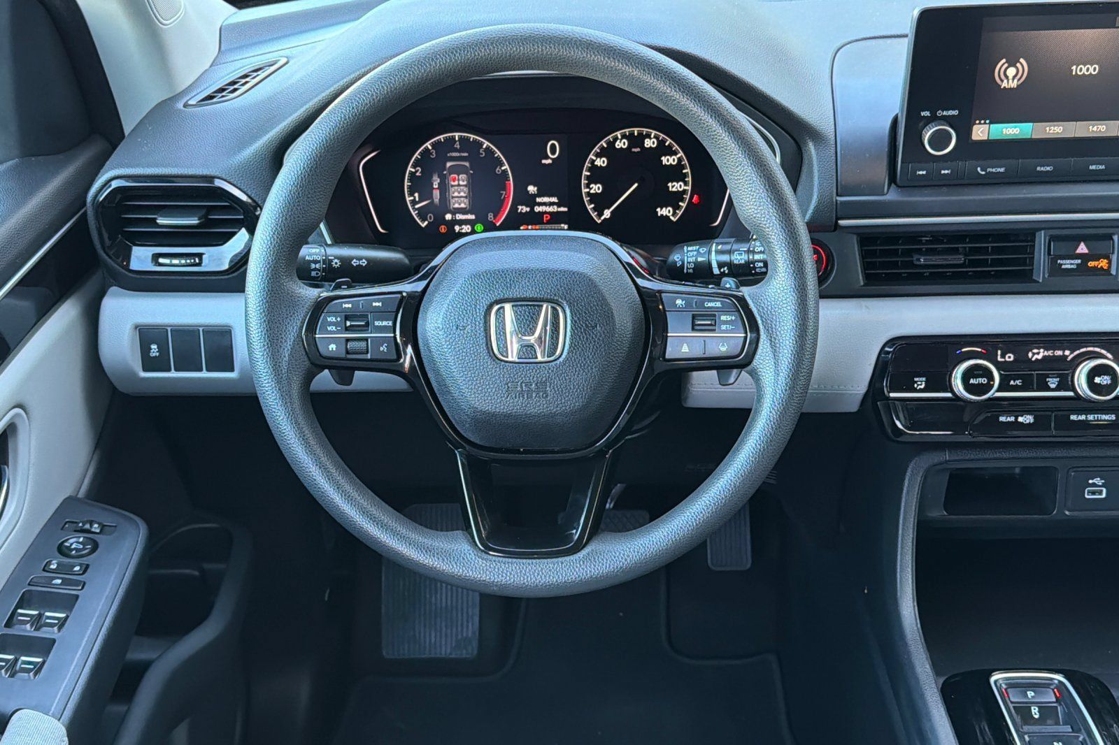 Used 2023 Honda Pilot LX image 13