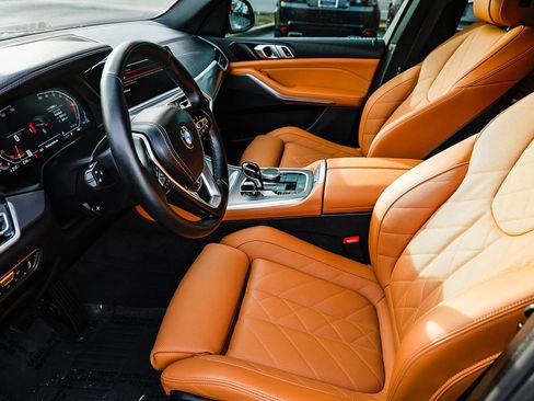 Used 2023 BMW X5 xDrive40i w/ Parking Assistance Package image 19