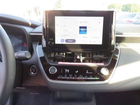 Certified 2026 Toyota Corolla SE image 25