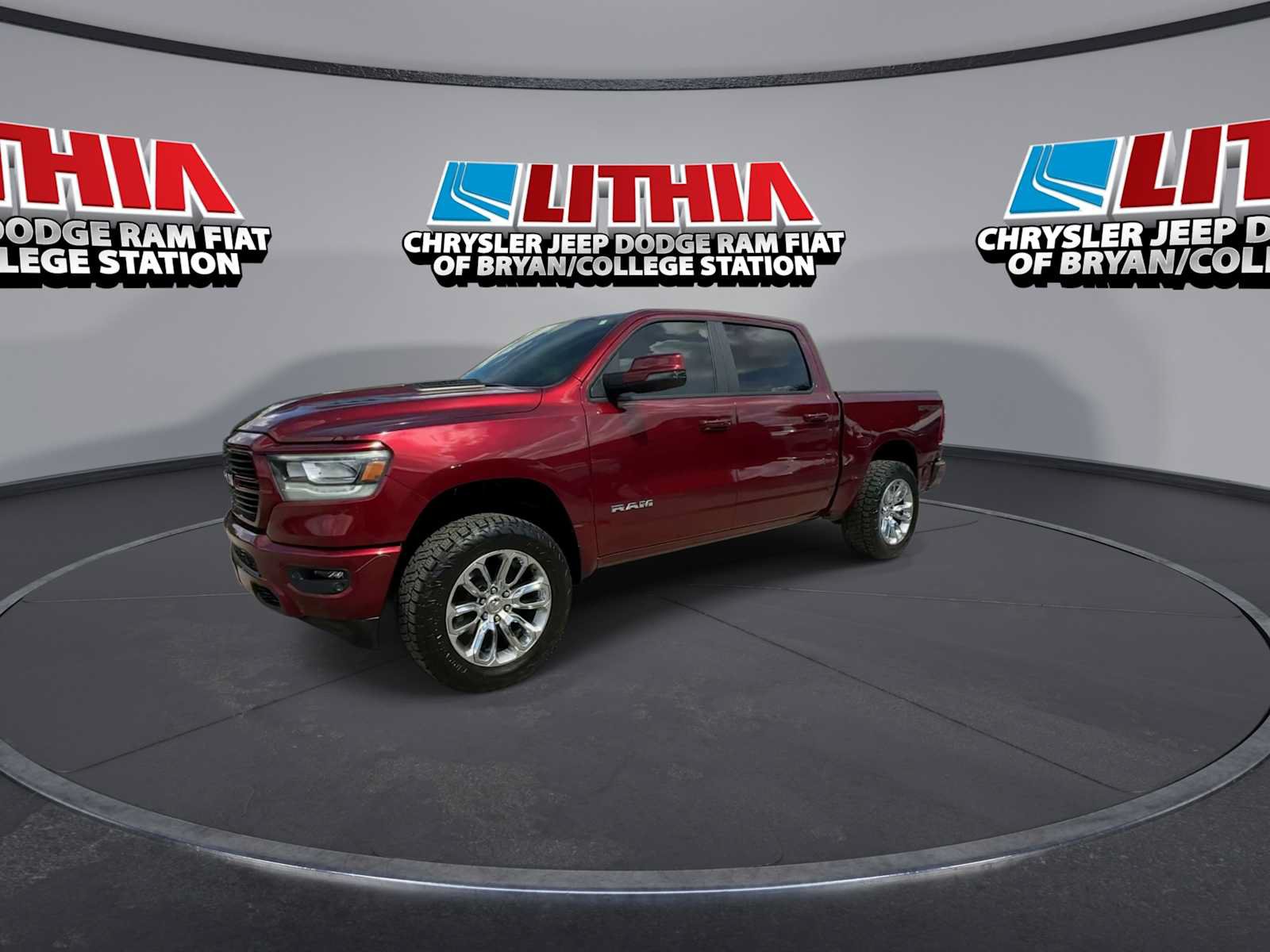 Used 2023 RAM 1500 Laramie AWD/4WD image 4