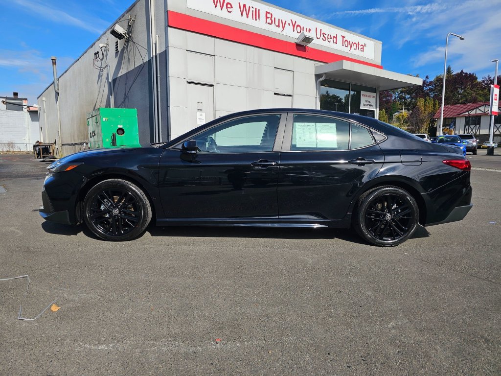 Certified 2025 Toyota Camry SE w/ Convenience Package AWD/4WD image 4