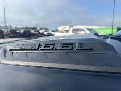 Used 2025 Chevrolet Silverado 2500 LTZ w/ LTZ Plus Package AWD/4WD image 10