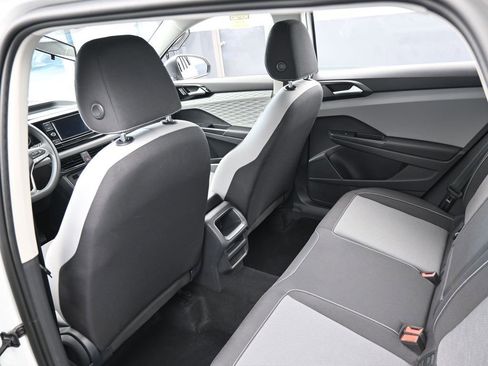 Used 2022 Volkswagen Taos S image 28