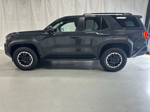 Used 2025 Toyota 4Runner TRD Off-Road Premium w/ Tow Technology Package image 4