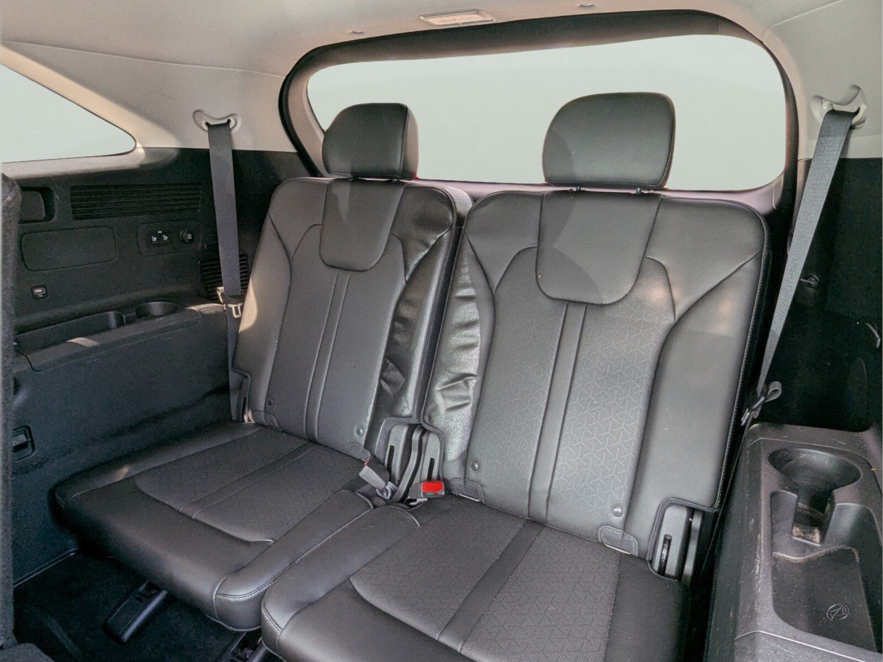 Used 2022 Kia Sorento S FWD image 28
