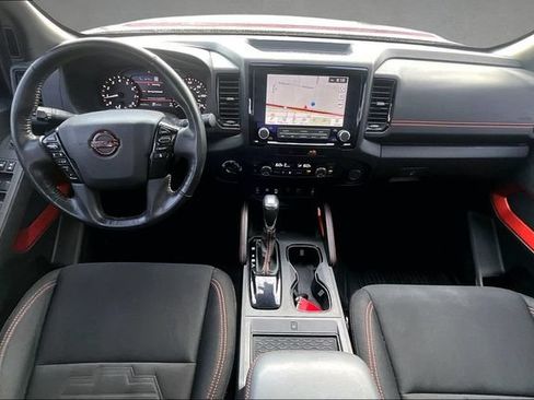 Used 2022 Nissan Frontier PRO-4X AWD/4WD image 12