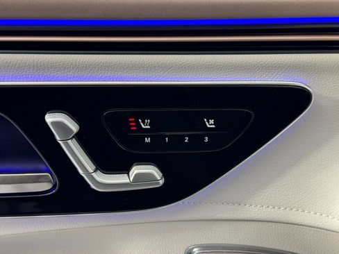 Used 2025 Mercedes-Benz EQE 350+ 4MATIC SUV image 17