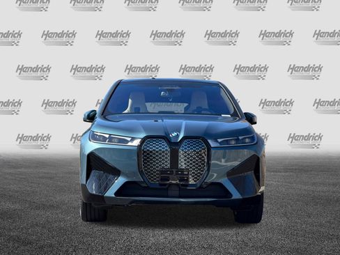 Used 2025 BMW iX xDrive50 w/ Premium Package image 10