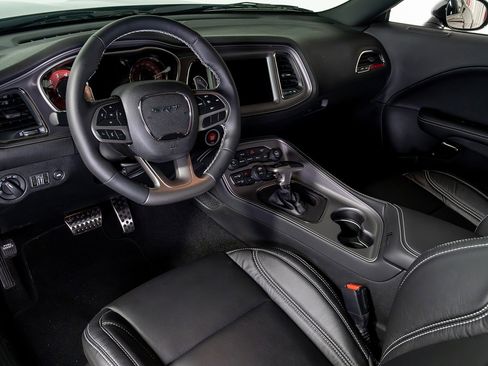 Used 2023 Dodge Challenger SRT Hellcat image 18