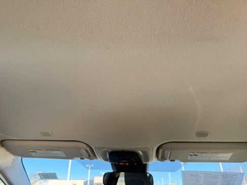 Used 2023 Toyota Corolla LE w/ Carpet Mat Package (TMS) image 15