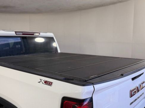 Used 2019 GMC Sierra 1500 4x4 Crew Cab w/ Convenience Package image 11