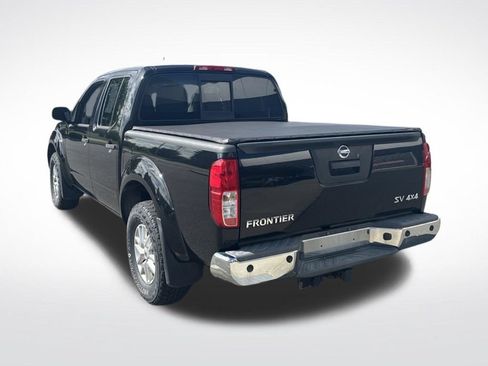 Used 2016 Nissan Frontier SV AWD/4WD image 5