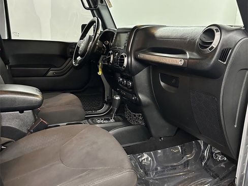 Used 2017 Jeep Wrangler Unlimited Sport w/ Quick Order Package 24S image 37