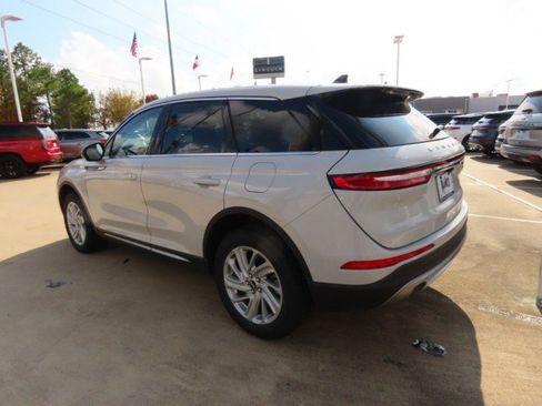 Certified 2024 Lincoln Corsair FWD image 12