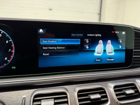 Used 2023 Mercedes-Benz GLE 350 4MATIC image 23