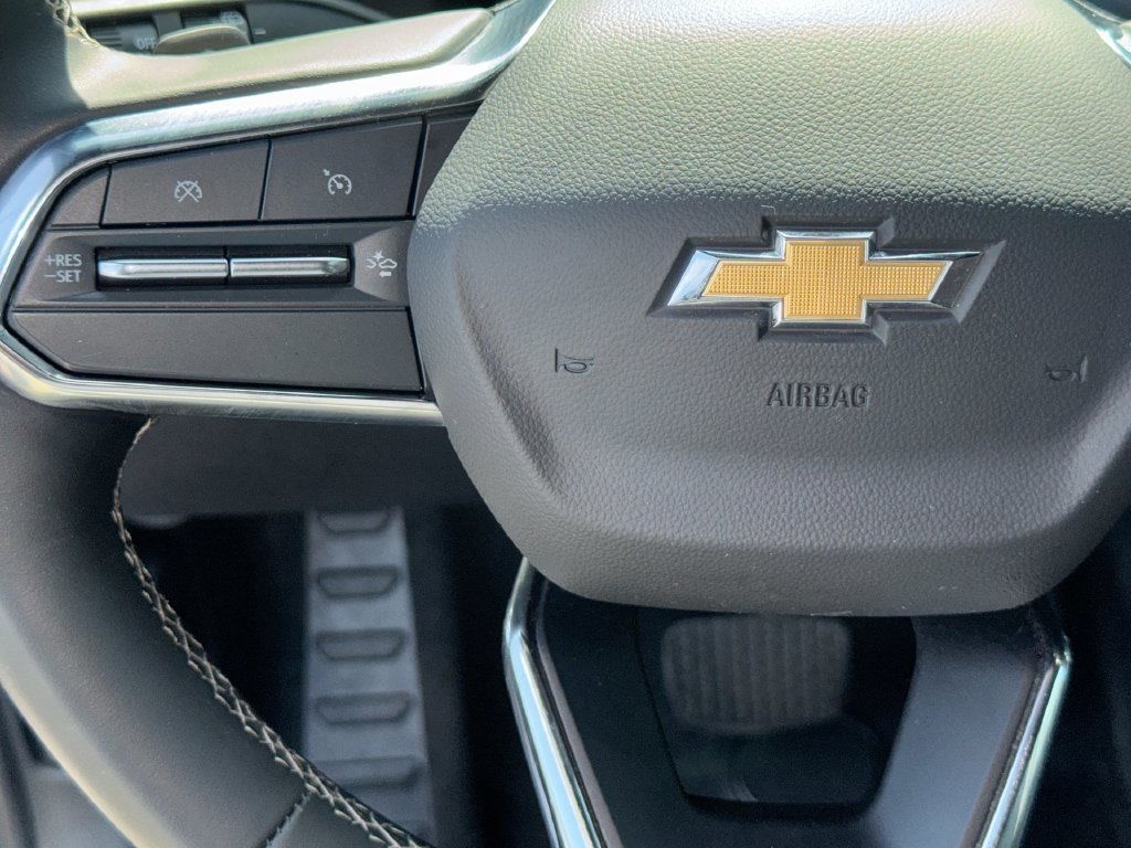 Used 2024 Chevrolet Blazer EV LT AWD/4WD image 17