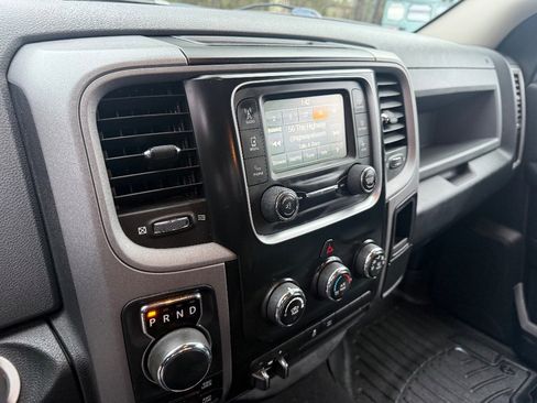 Used 2015 RAM 1500 Express image 10