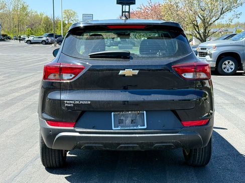 Used 2021 Chevrolet TrailBlazer LS AWD/4WD image 5
