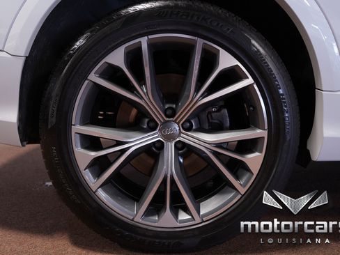 Used 2020 Audi Q8 Prestige image 23