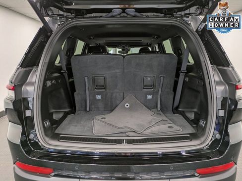 Used 2024 Jeep Grand Cherokee L Altitude image 25