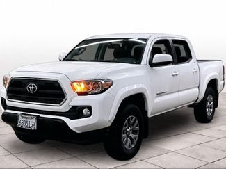 Used 2017 Toyota Tacoma SR5 w/ Tow Package RWD video 1