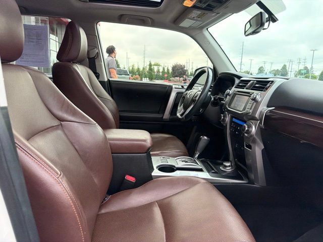 Used 2015 Toyota 4Runner Limited AWD/4WD image 32