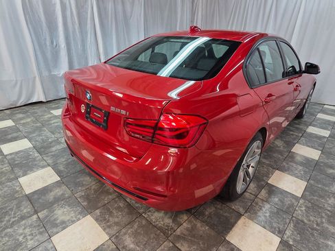 Used 2016 BMW 328i xDrive Sedan AWD/4WD image 5
