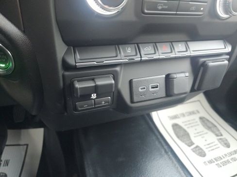 New 2026 GMC Sierra 2500 Pro w/ Convenience Package image 18