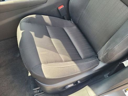 Used 2025 Nissan Altima 2.5 SV FWD image 11
