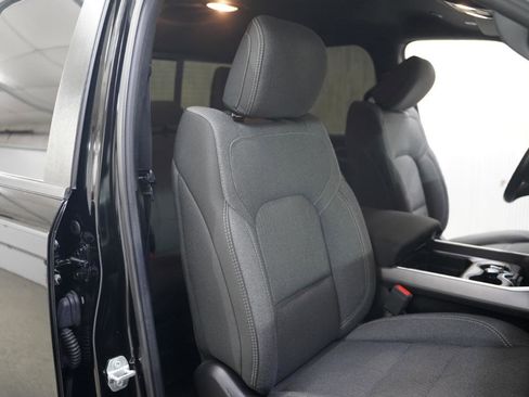 Used 2019 RAM 1500 Big Horn RWD image 31