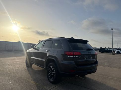 Used 2021 Jeep Grand Cherokee Trailhawk w/ Trailhawk Luxury Group AWD/4WD image 13