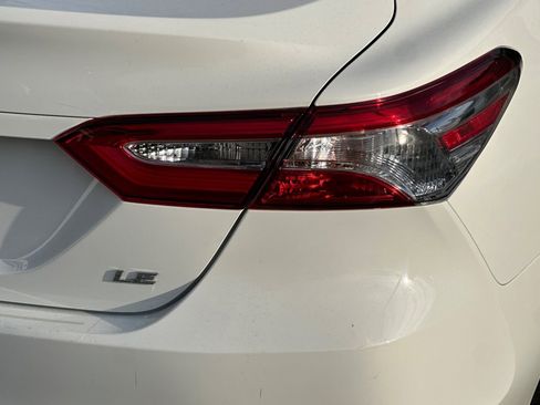 Used 2019 Toyota Camry LE image 25