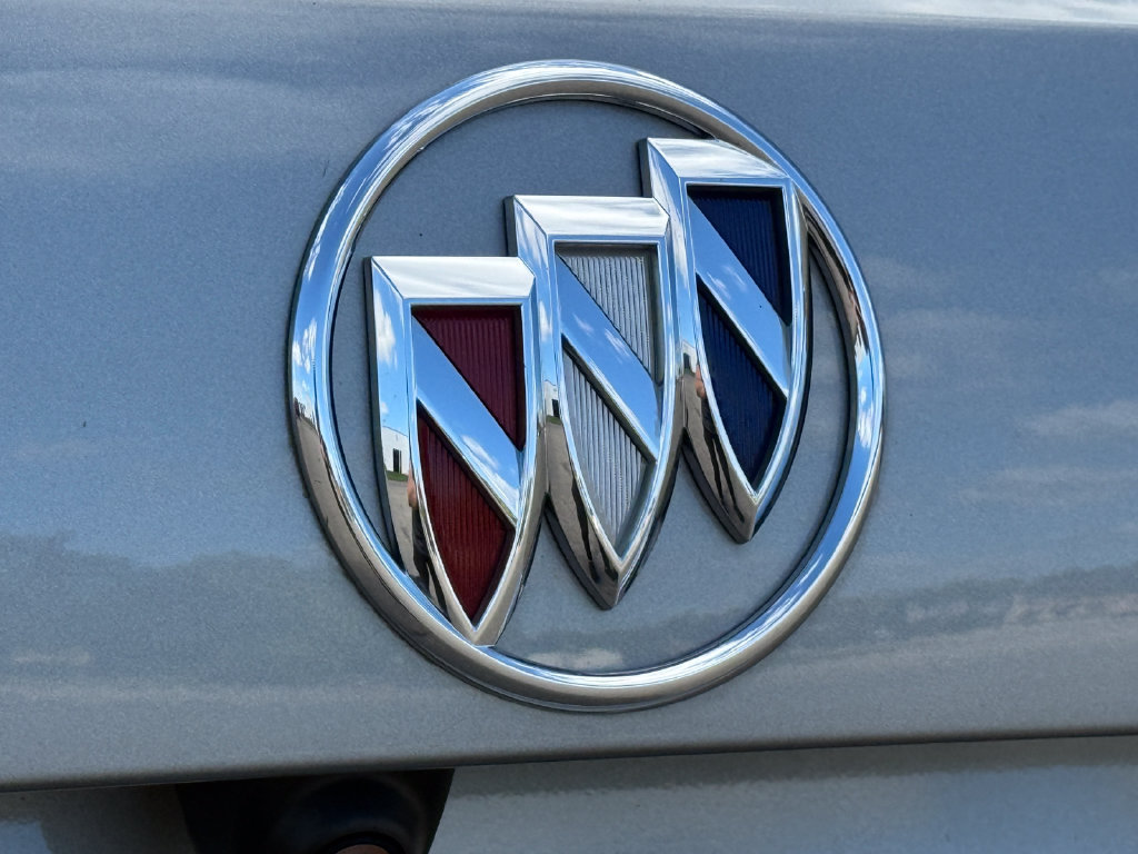 Used 2023 Buick Envision Avenir AWD/4WD image 51