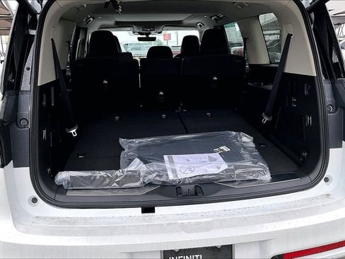 New 2026 INFINITI QX80 Pure RWD image 39