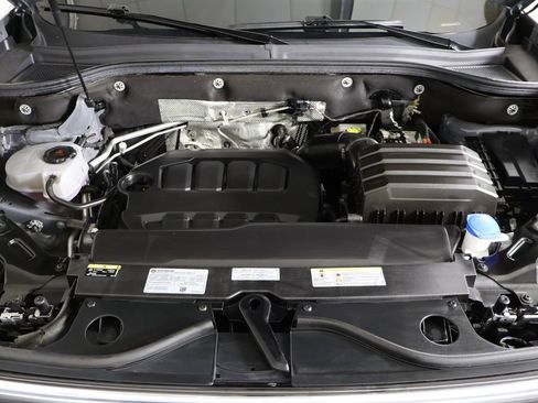 Used 2024 Volkswagen Atlas Cross Sport SEL R-Line AWD/4WD image 26