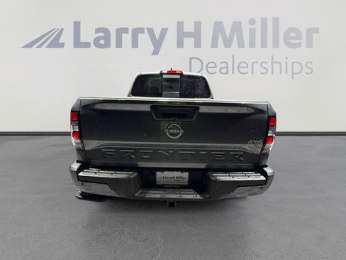 New 2026 Nissan Frontier SV w/ Tow Package AWD/4WD image 4