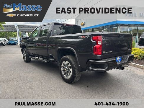 Used 2024 Chevrolet Silverado 2500 Custom w/ Custom Value Package AWD/4WD image 5
