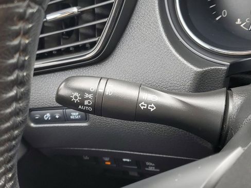 Used 2017 Nissan Rogue SL AWD/4WD image 15