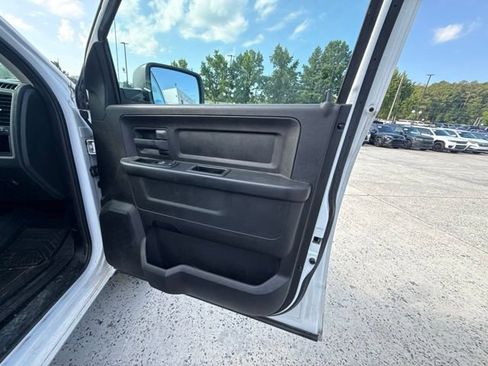 Used 2015 RAM 1500 Express AWD/4WD image 13
