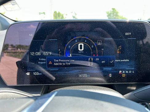 Used 2025 Chevrolet Equinox LT w/ Safety and Technology Package FWD image 13