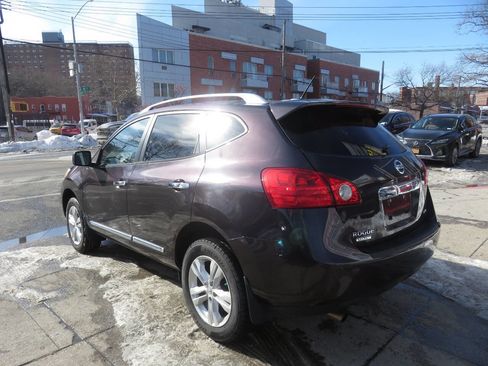 Used 2015 Nissan Rogue S w/ Convenience Package image 5