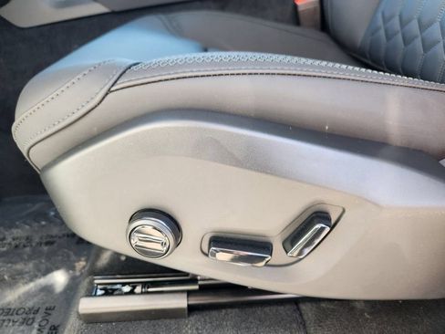 New 2026 Volvo XC90 B5 Core AWD/4WD image 13