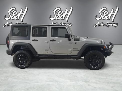 Used 2015 Jeep Wrangler Unlimited Sport w/ Quick Order Package 24S AWD/4WD image 18
