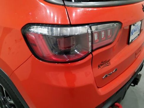 Used 2021 Jeep Compass Trailhawk image 9